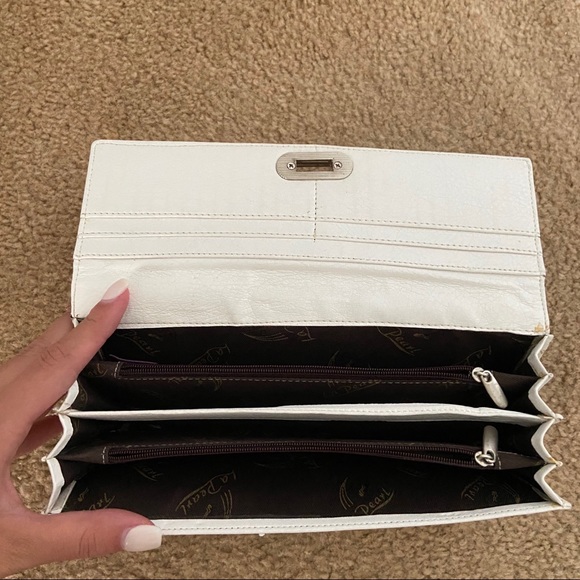 Wallet - Picture 3 of 5